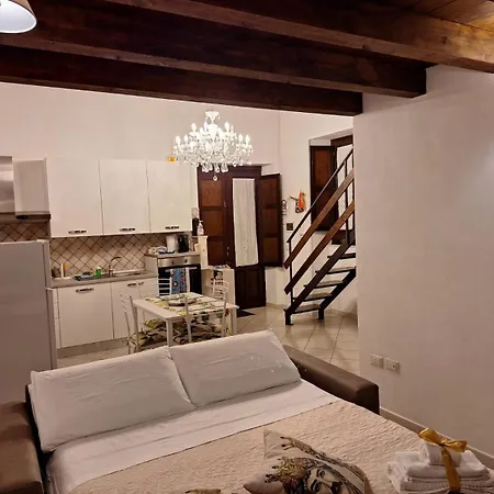 Semesterbostad La Casa Di Sarah Syrakusa